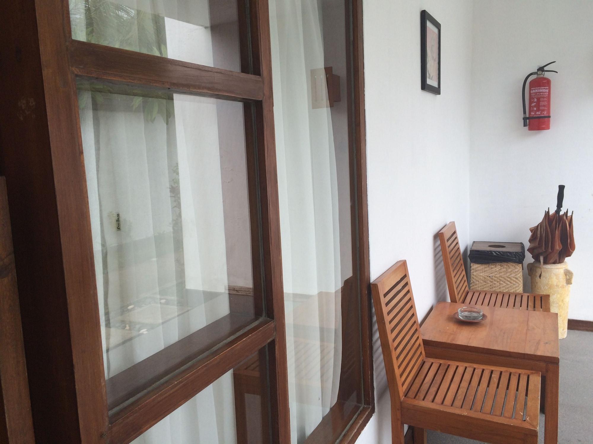 Good Heart Hotel Gili Trawangan Exterior photo