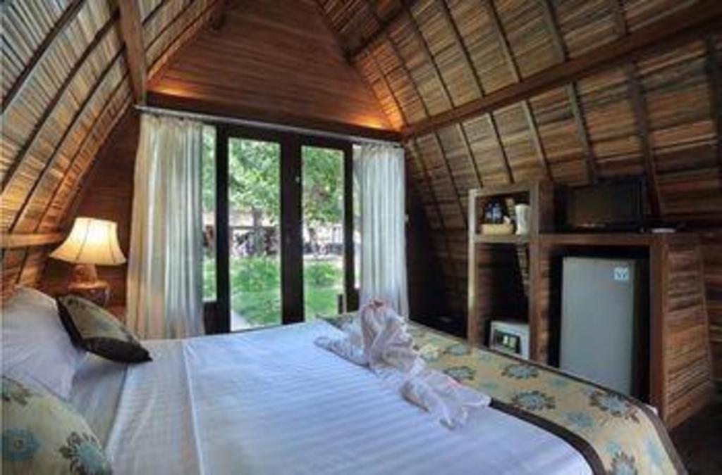 Good Heart Hotel Gili Trawangan Exterior photo