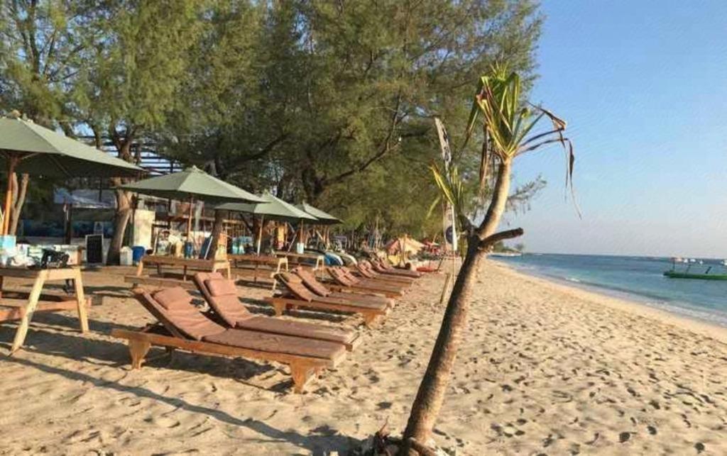 Good Heart Hotel Gili Trawangan Exterior photo