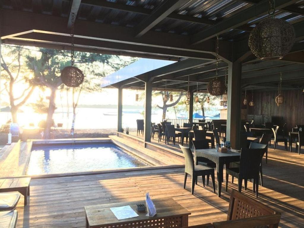Good Heart Hotel Gili Trawangan Exterior photo