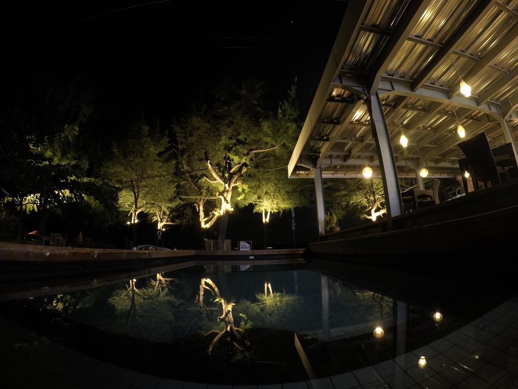 Good Heart Hotel Gili Trawangan Exterior photo