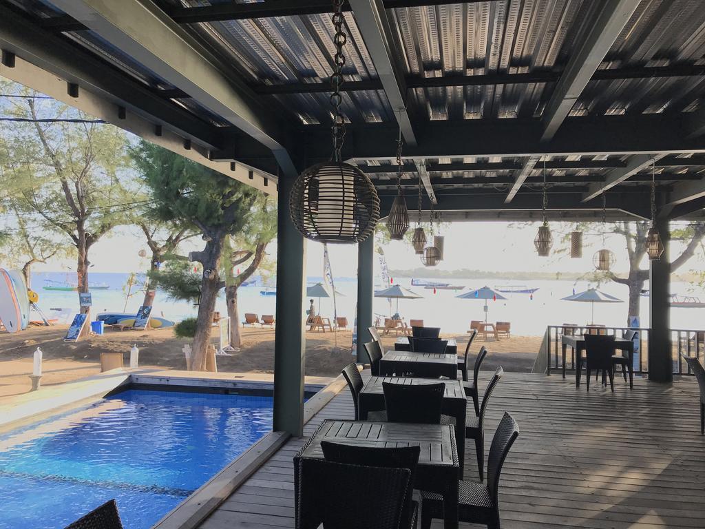 Good Heart Hotel Gili Trawangan Exterior photo